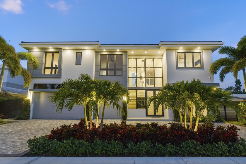 This extraordinary two-story estate is purpose-built for those - Beach Home for sale in Boca Raton, Florida on Beachhouse.com