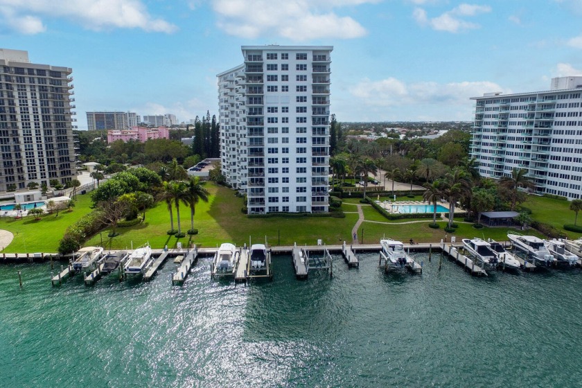 CORNER UNIT WITH GLORIOUS OCEAN VIEW PLUS INTRACOASTAL AND WATER - Beach Condo for sale in Boca Raton, Florida on Beachhouse.com