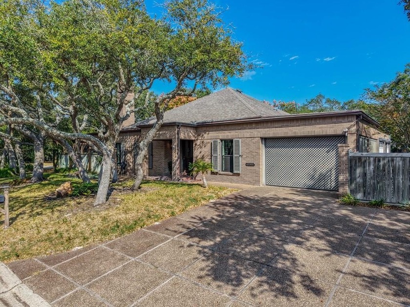 Discover a masterpiece in the prestigious Harbor Oaks community - Beach Home for sale in Rockport, Texas on Beachhouse.com