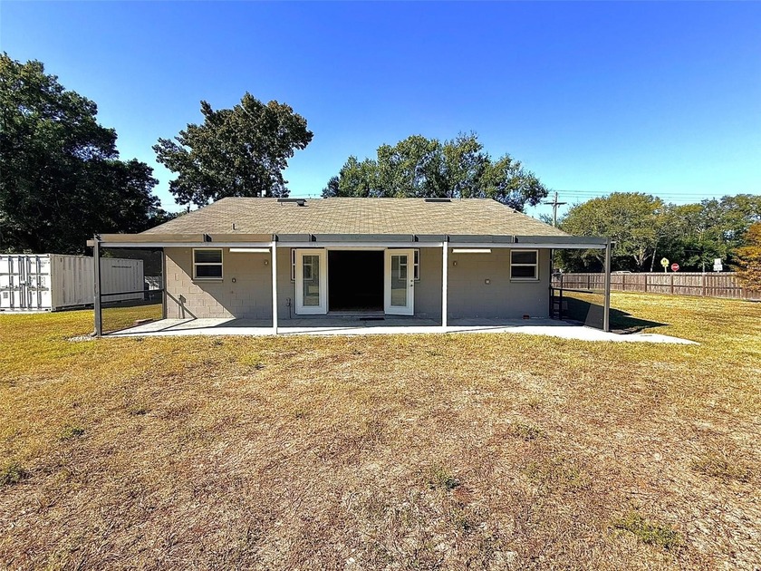 Awesome opportunity in the Tampa/Carrollwood area! This - Beach Home for sale in Tampa, Florida on Beachhouse.com