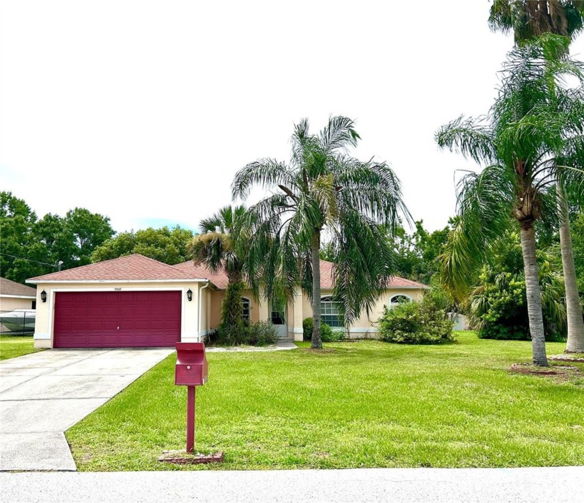 Come relax and enjoy the privacy and tranquility of this - Beach Home for sale in Spring Hill, Florida on Beachhouse.com