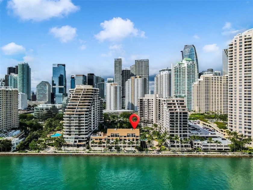 TWO-STORY LUXURY VILLA on exclusive Brickell Key with - Beach Condo for sale in Miami, Florida on Beachhouse.com