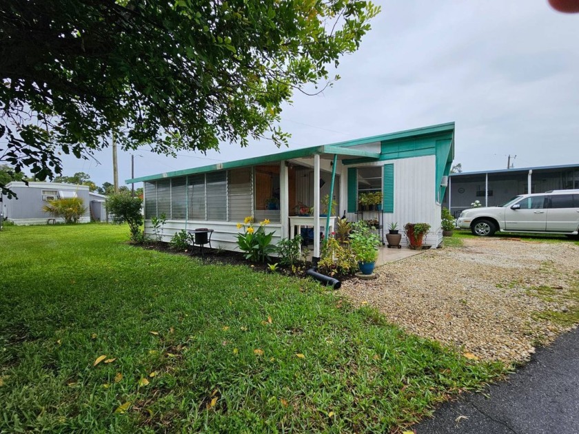 This lovely home is located in the Twin Pines Village. This is a - Beach Home for sale in North Fort Myers, Florida on Beachhouse.com