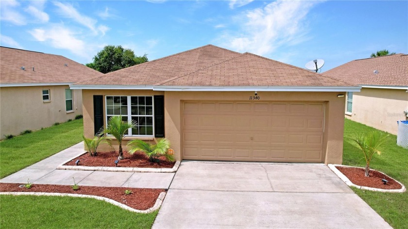 Beautiful 4-bed, 2-bath home with updated kitchen, solar panels - Beach Home for sale in Gibsonton, Florida on Beachhouse.com