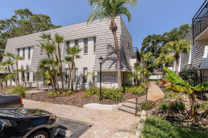 Welcome to this light and bright first-floor corner/end unit in - Beach Condo for sale in Dunedin, Florida on Beachhouse.com