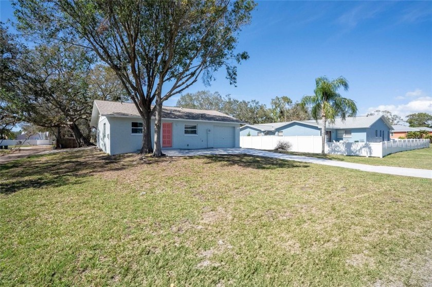 Looking for a home just a few blocks from the bustling Gulfport - Beach Home for sale in Gulfport, Florida on Beachhouse.com