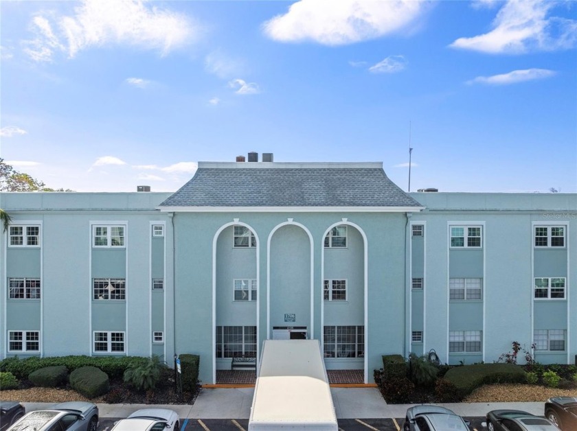 Charming 2 Bedroom Condo in Beautiful Belleair, Florida! - Beach Condo for sale in Belleair Beach, Florida on Beachhouse.com