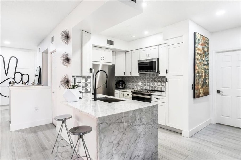 Modern and meticulous three bedroom two bath townhome with - Beach Condo for sale in Miramar, Florida on Beachhouse.com