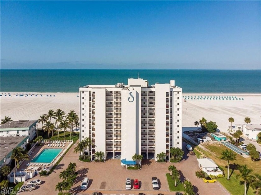 Fort Myers Beach condo with a direct gulf view! Spectacular - Beach Condo for sale in Fort Myers Beach, Florida on Beachhouse.com