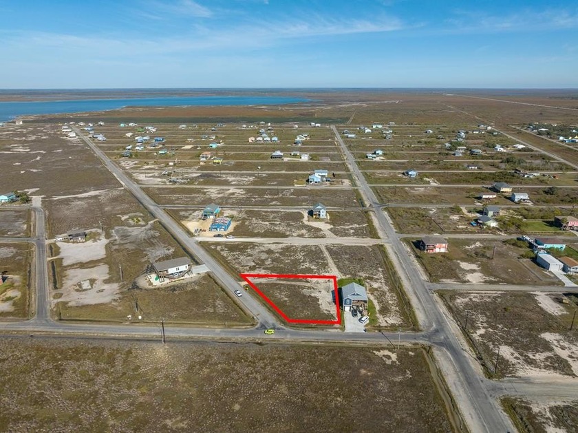 Hello...the coast is calling! This 1/2 acre corner lot is ideal - Beach Lot for sale in Rockport, Texas on Beachhouse.com
