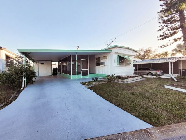 Great opportunity to become the Owner of a beautiful One Bed One - Beach Home for sale in St. Petersburg, Florida on Beachhouse.com