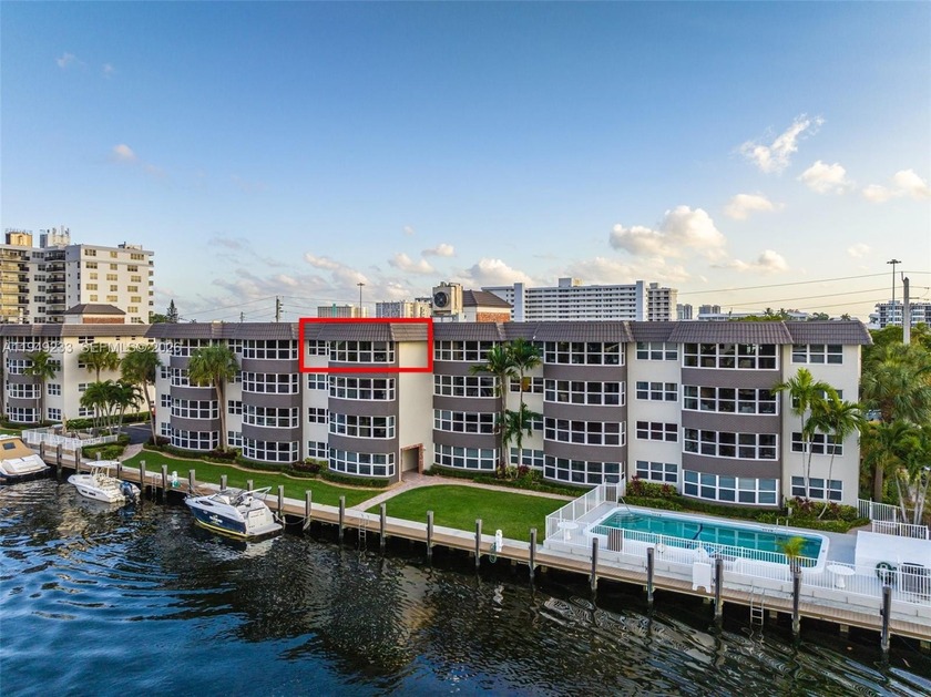 This 2-bedroom, 2-bath waterfront residence is ideally located - Beach Condo for sale in Fort Lauderdale, Florida on Beachhouse.com