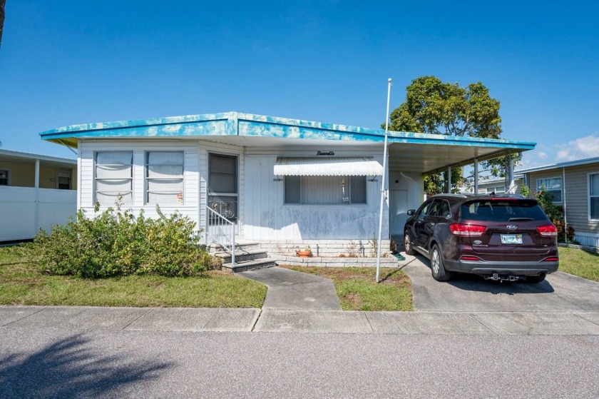 (ver abajo para espanol) 55+ Community - Here's an opportunity - Beach Home for sale in Largo, Florida on Beachhouse.com