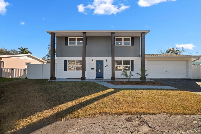 Light, bright and refreshing, lakefront living in one of St - Beach Home for sale in St. Petersburg, Florida on Beachhouse.com