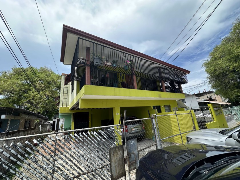 House and land for sale
Location main street Parque Lefevre
Sale - Beach Commercial for sale in Panama City,  on Beachhouse.com