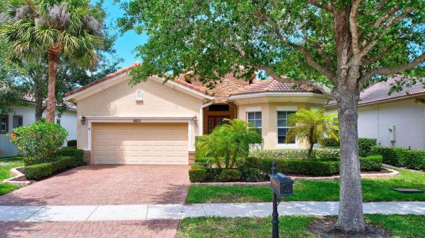 Former model home loaded with upgrades! Soaring volume ceilings - Beach Home for sale in Port Saint Lucie, Florida on Beachhouse.com