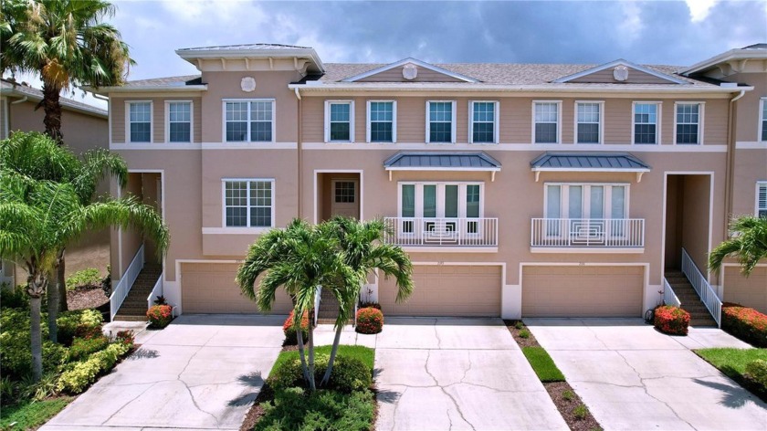 BEST PRICED TOWNHOME IN SEMINOLE ISLE! Enjoy the Florida - Beach Townhome/Townhouse for sale in Seminole, Florida on Beachhouse.com