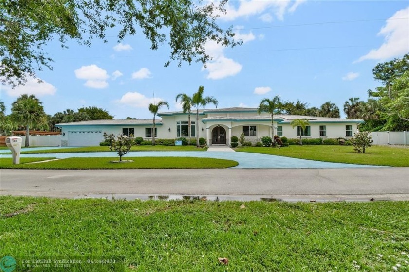 This South Florida home is a unique and luxurious property that - Beach Home for sale in Margate, Florida on Beachhouse.com