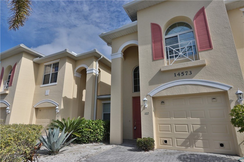 LOWEST PRICED CONDO WITH GARAGE IN LUCAYA!!!Discover your - Beach Condo for sale in Fort Myers, Florida on Beachhouse.com