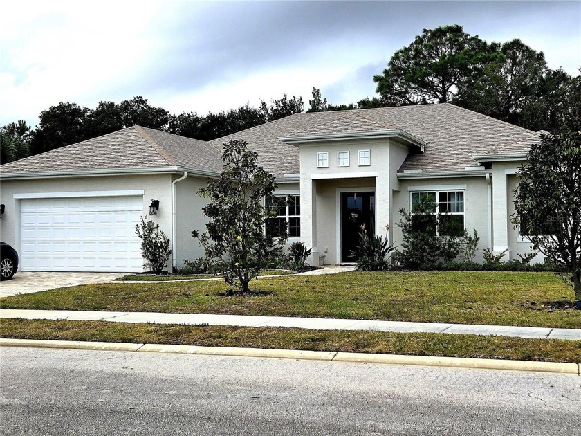 Welcome to 6 Parkview Circle -- a beautifully crafted newer - Beach Home for sale in Palm Coast, Florida on Beachhouse.com