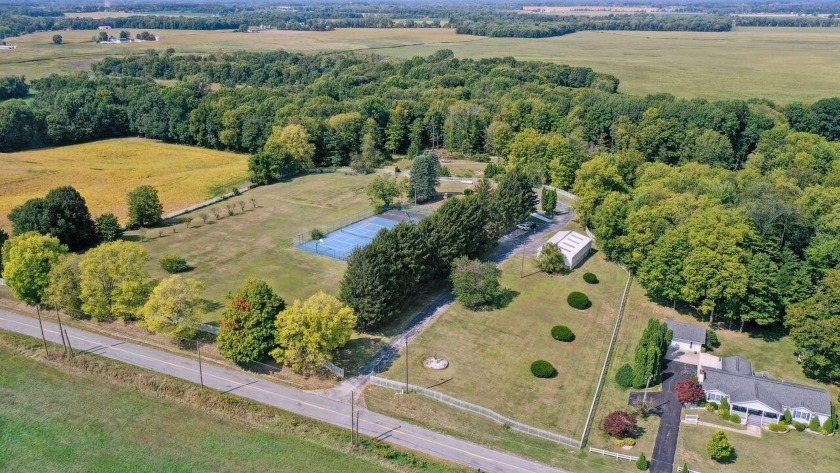Attention! Equestrian Lovers! Apple Cider Bicyclists! Art - Beach Home for sale in Three Oaks, Michigan on Beachhouse.com