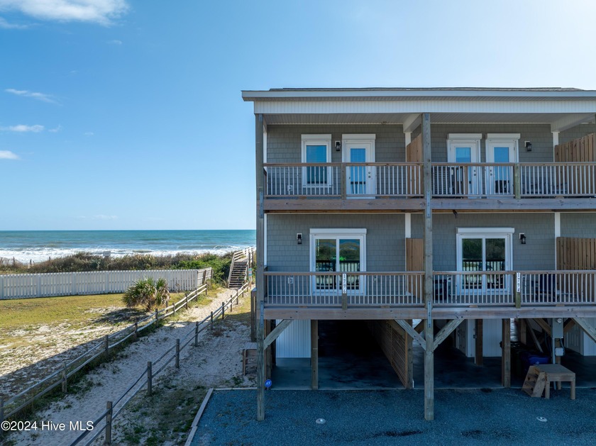 Wake up to ocean views and fall asleep to the sound of waves in - Beach Townhome/Townhouse for sale in North Topsail Beach, North Carolina on Beachhouse.com
