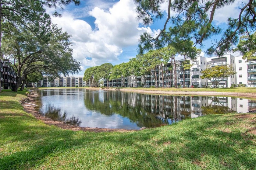 Welcome to the desirable Kenilworth Bldg in Terrace Park of Five - Beach Condo for sale in St. Petersburg, Florida on Beachhouse.com