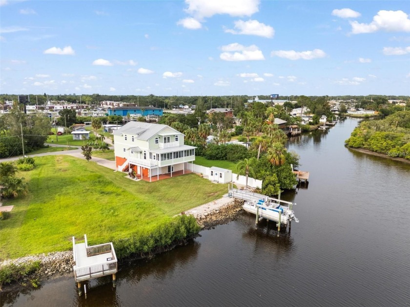 ***MOTIVATED SELLER***BRING ALL OFFERS! Hurricane Strong - Beach Home for sale in Tampa, Florida on Beachhouse.com