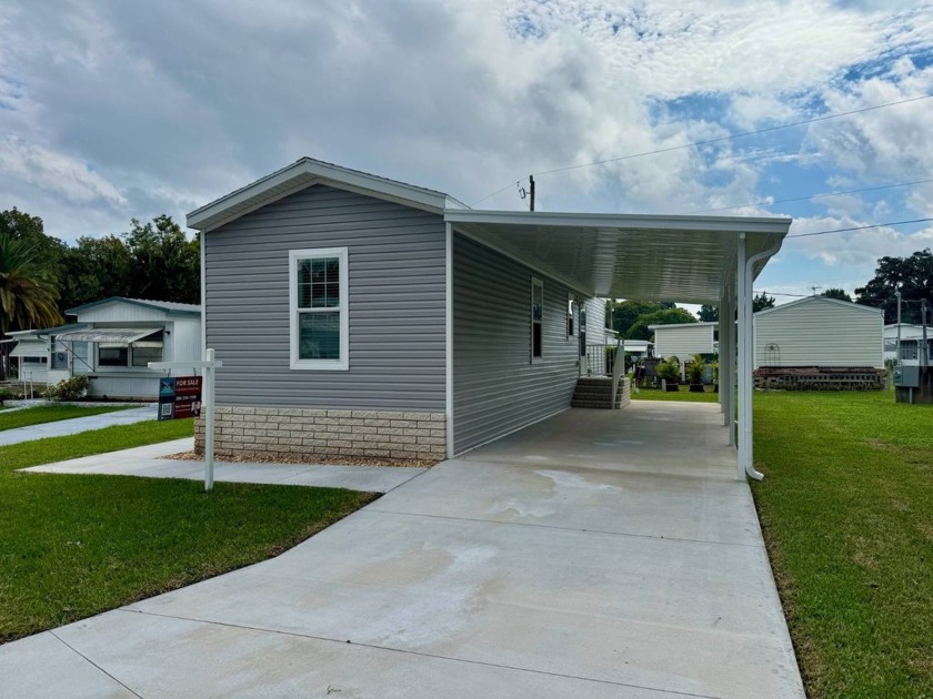 This 2 bed/1 bath has many features! Included are stainless - Beach Home for sale in Daytona Beach, Florida on Beachhouse.com