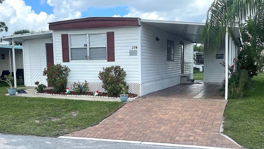 Immaculate 1 Bedroom, 1 Bath Mobile Home in Harbor View on the - Beach Home for sale in Punta Gorda, Florida on Beachhouse.com