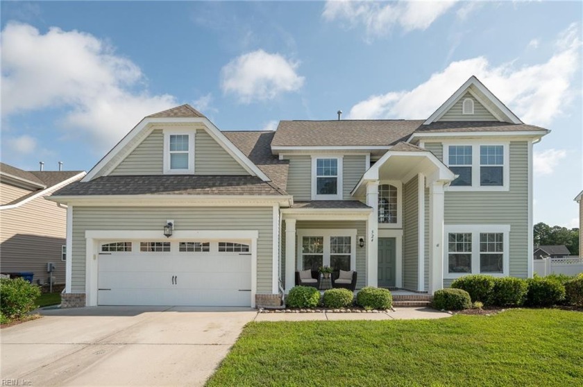 Welcome home to this meticulously maintained 5 bedroom, 2.5 - Beach Home for sale in Chesapeake, Virginia on Beachhouse.com