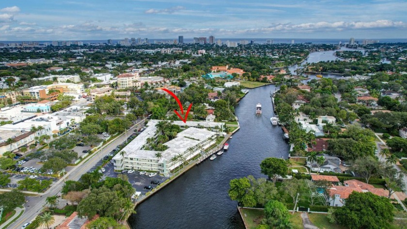 Popular location in the middle of Las Olas and  lively downtown - Beach Condo for sale in Fort Lauderdale, Florida on Beachhouse.com