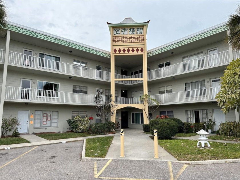 Welcome to your meticulously maintained 2 bed, 2 bath oasis - Beach Condo for sale in Clearwater, Florida on Beachhouse.com