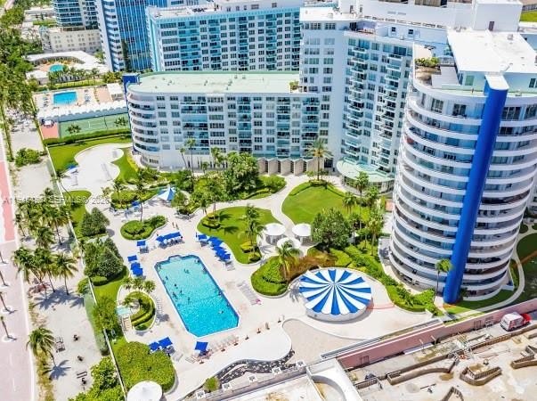 Beautifully maintained 2-bedroom, 2-bath condo ideally located - Beach Condo for sale in Miami Beach, Florida on Beachhouse.com
