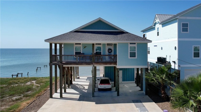 : Amazing bay views await you in this beautiful 4/3 home. Open - Beach Home for sale in Rockport, Texas on Beachhouse.com