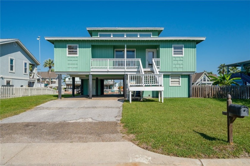 Beautiful Key Allegro home~located at 17 Flamingo. 4 Bedroom, 3 - Beach Home for sale in Rockport, Texas on Beachhouse.com