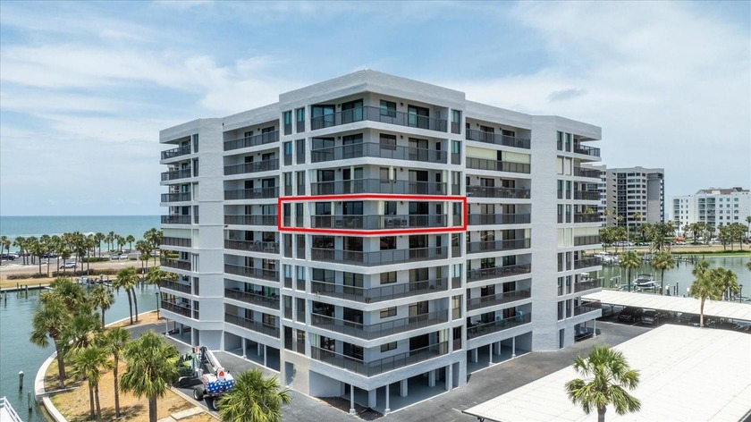 This premier corner residence showcases breathtaking panoramic - Beach Condo for sale in Clearwater Beach, Florida on Beachhouse.com