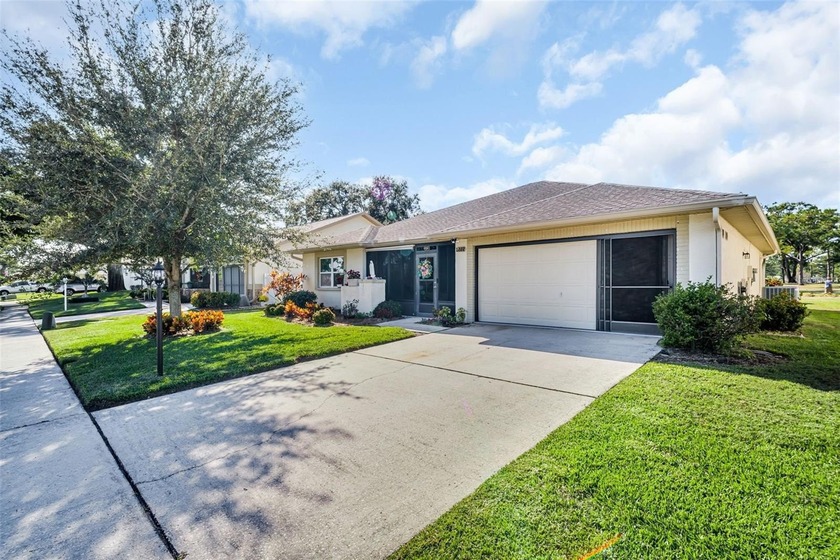 This well-appointed 2-bedroom, 2-bathroom, 2-car garage home is - Beach Home for sale in Palm Harbor, Florida on Beachhouse.com