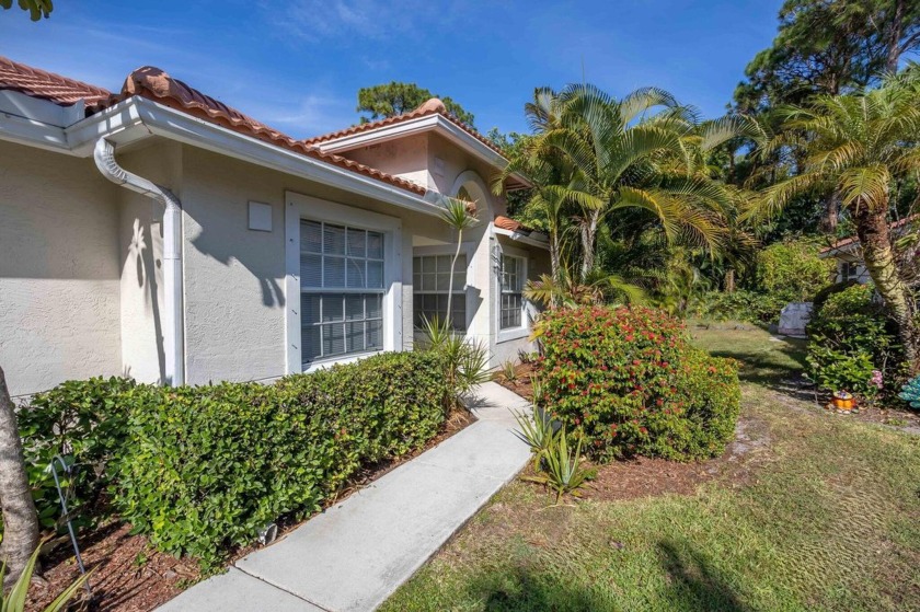 Corner villa with BRAND NEW ROOF in a gem of a neighborhood just - Beach Home for sale in Delray Beach, Florida on Beachhouse.com