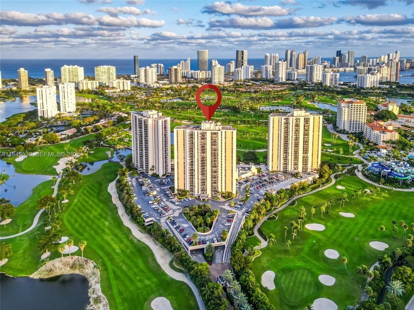 EXCEPTIONAL AVENTURA LIVING OVERLOOKING TURNBERRY GOLF COURSE - Beach Condo for sale in Aventura, Florida on Beachhouse.com