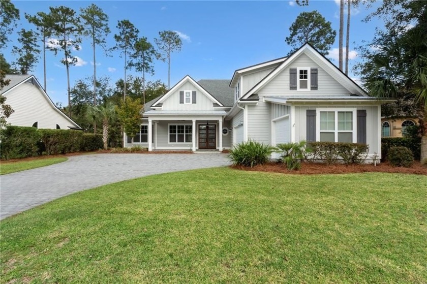 Step inside this charming abode that will make you want to come - Beach Home for sale in Saint Marys, Georgia on Beachhouse.com