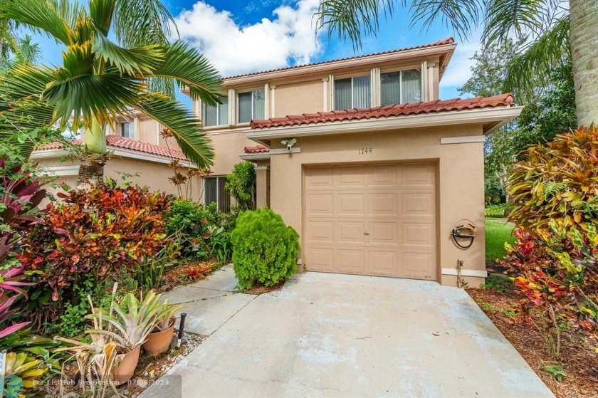 $2,500 credit being offered to Buyer! The Village at Harmony - Beach Townhome/Townhouse for sale in Davie, Florida on Beachhouse.com