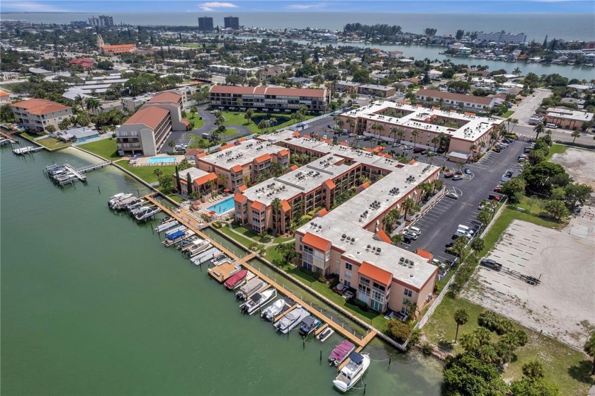 **PRICE IMPROVEMENT* Look no Further, This 2 Bedroom Condo in - Beach Condo for sale in ST Pete Beach, Florida on Beachhouse.com