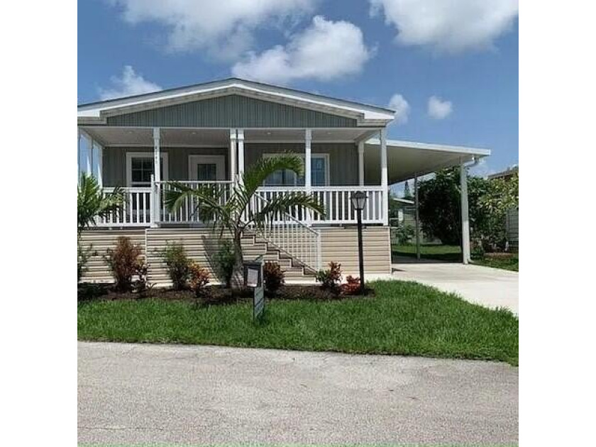 Charming Mobile Home in a community for all ages in Lake Worth - Beach Home for sale in Lake Worth, Florida on Beachhouse.com