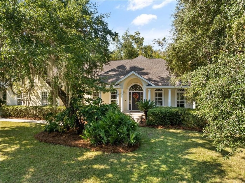 Welcome to this beautifully maintained 4-bedroom, 3.5-bathroom - Beach Home for sale in Saint Simons, Georgia on Beachhouse.com