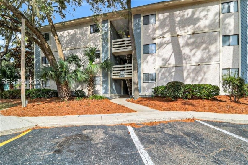 Gorgeous turn-key villa, completely updated, pristine, and ready - Beach Home for sale in Hilton Head Island, South Carolina on Beachhouse.com