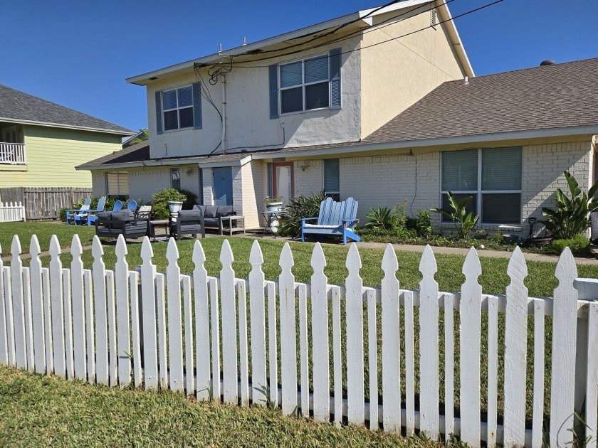 Welcome to this adorable and beautifully maintained fourplex - Beach Home for sale in Port Aransas, Texas on Beachhouse.com