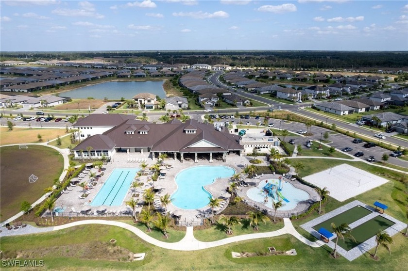 Beautiful Townhouse in Timber Creek - No Flood Insurance - Beach Townhome/Townhouse for sale in Fort Myers, Florida on Beachhouse.com