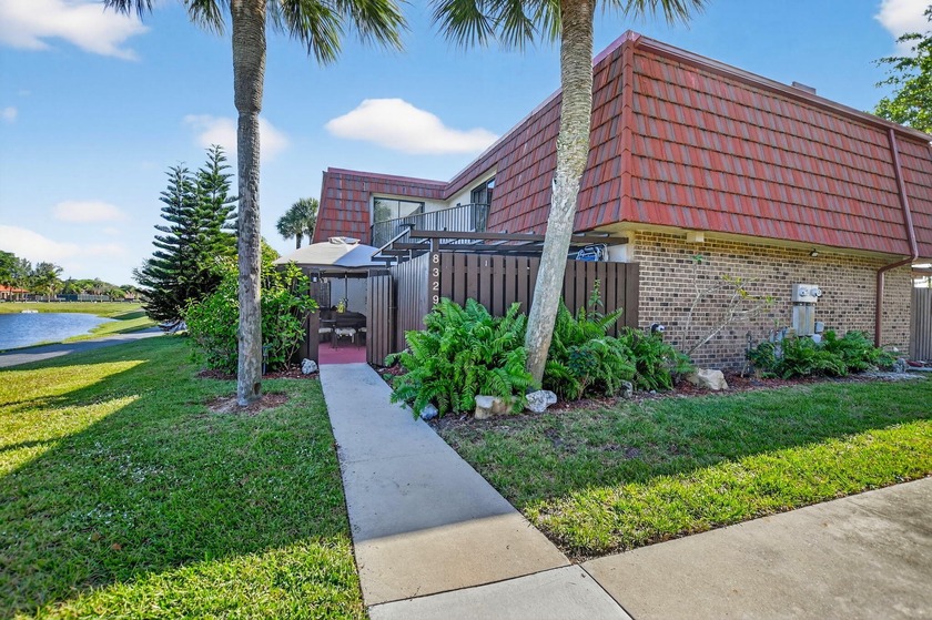 Beautiful home, amazing views , 3 bedrooms 2 bathrooms, one - Beach Townhome/Townhouse for sale in Boca Raton, Florida on Beachhouse.com