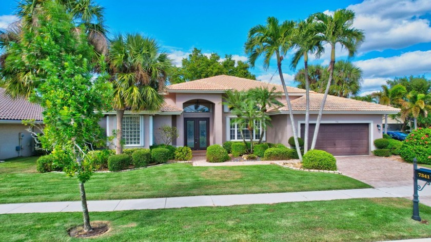 Beautiful well maintained 3 bedroom, 2 bath home with hurricane - Beach Home for sale in Boynton Beach, Florida on Beachhouse.com